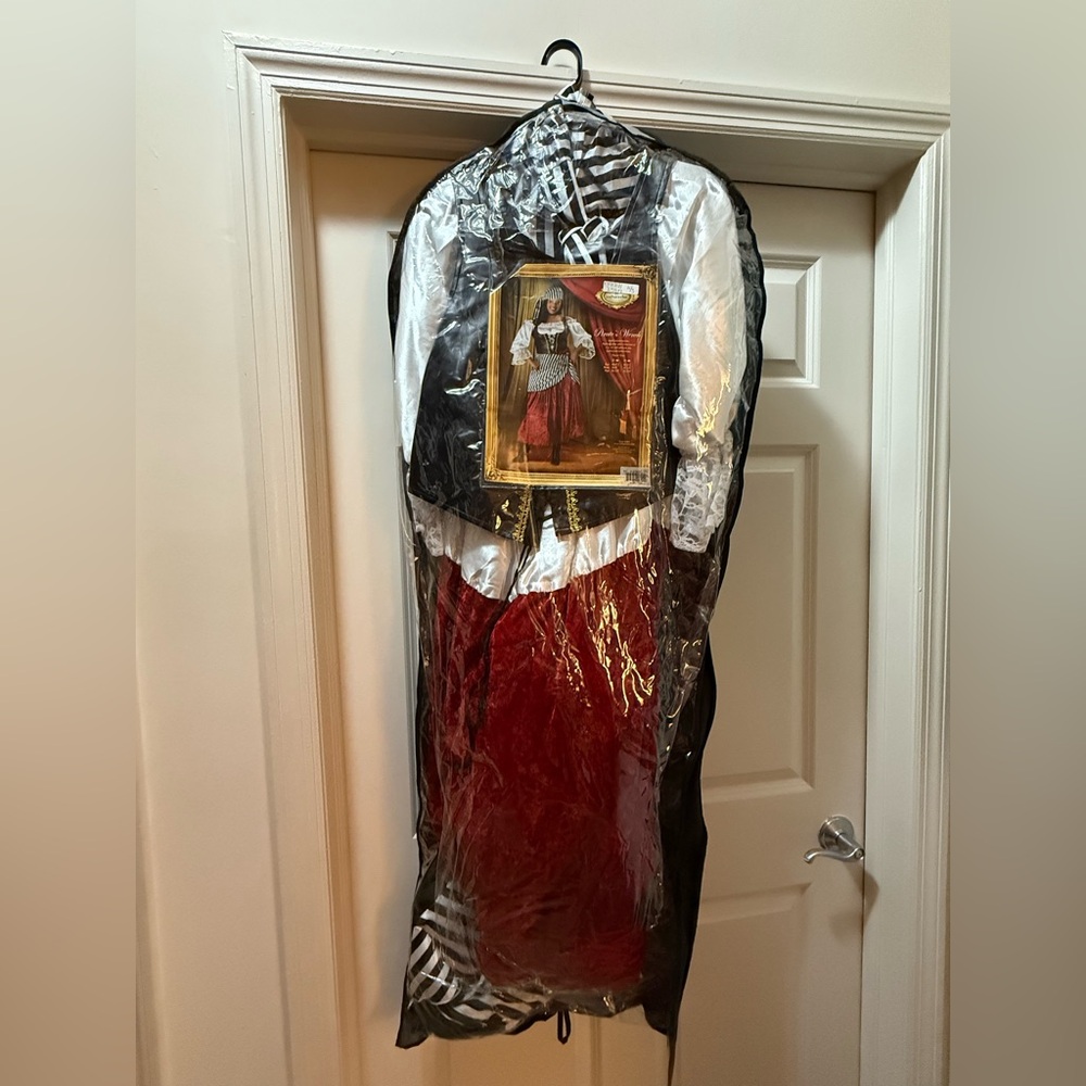 InCharacter Plus size Pirate Wench costume
